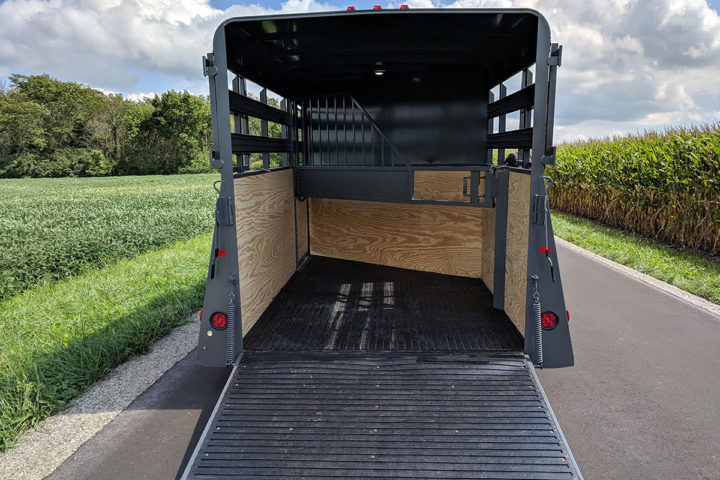 Custom 2800 horse trailer slant