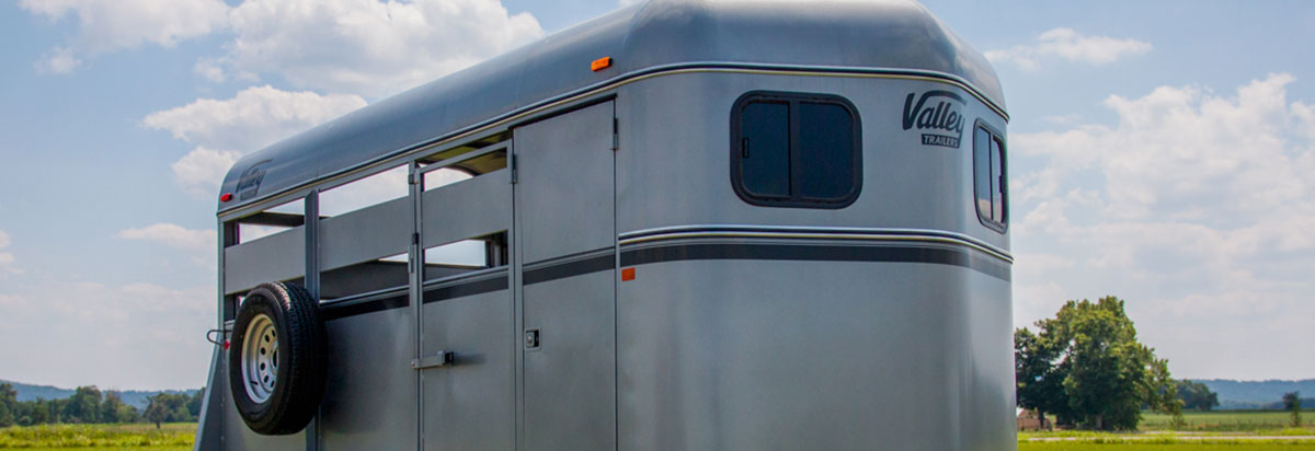 options on horse trailers